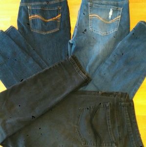 So...brand by Kohl's. Lot of 3 skinny jeans